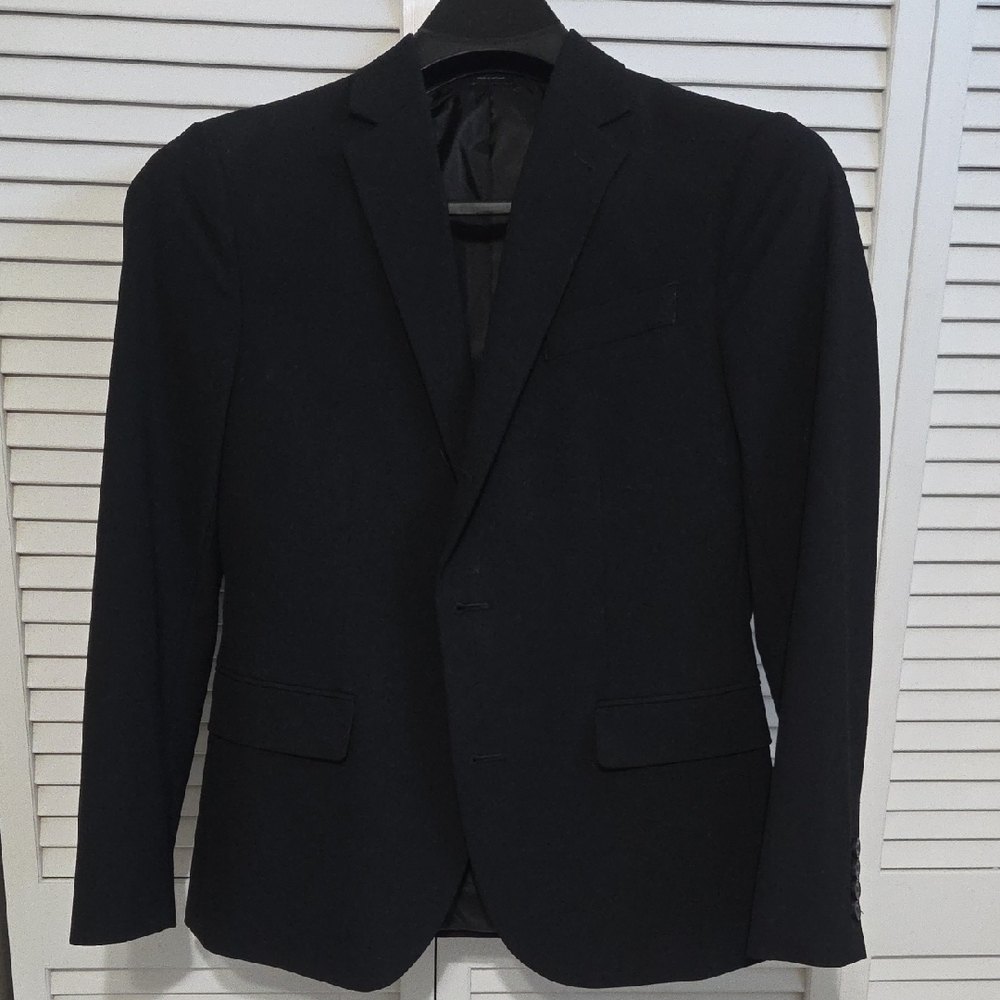 JF J.Ferrar Sleek Black Sport Coat